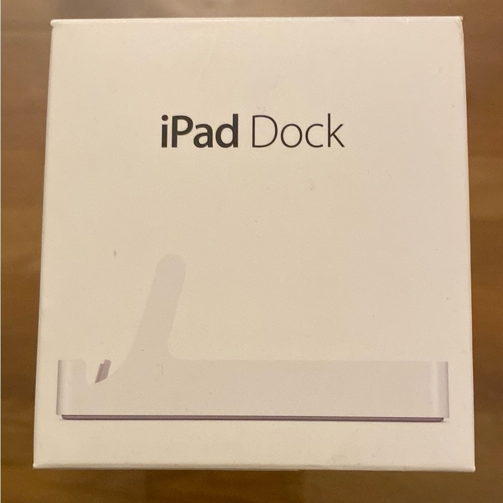 New Apple iPad 2 Dock